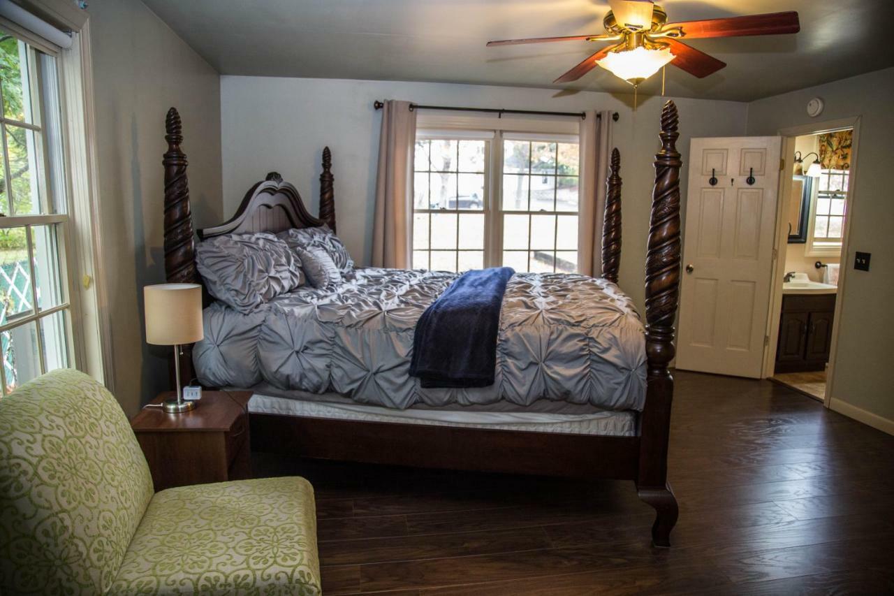 Sunnyside Home Near Sunday River, Black Mountain, Lakes And Hikes Rumford Bagian luar foto